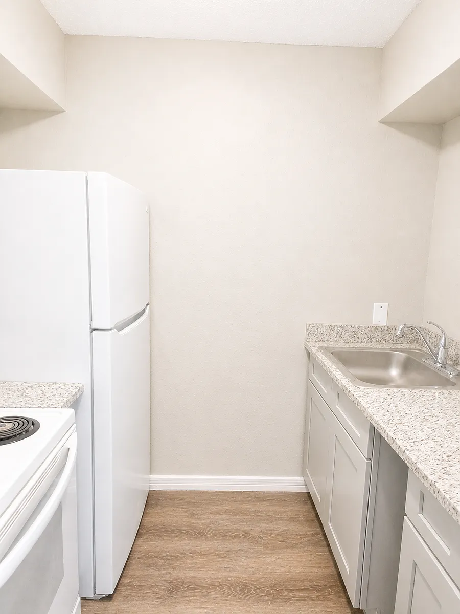 Photo 2 of 9 - 4218 Hessmer Ave #307 - Metairie, LA Building Photo - 4218 Hessmer Ave #307