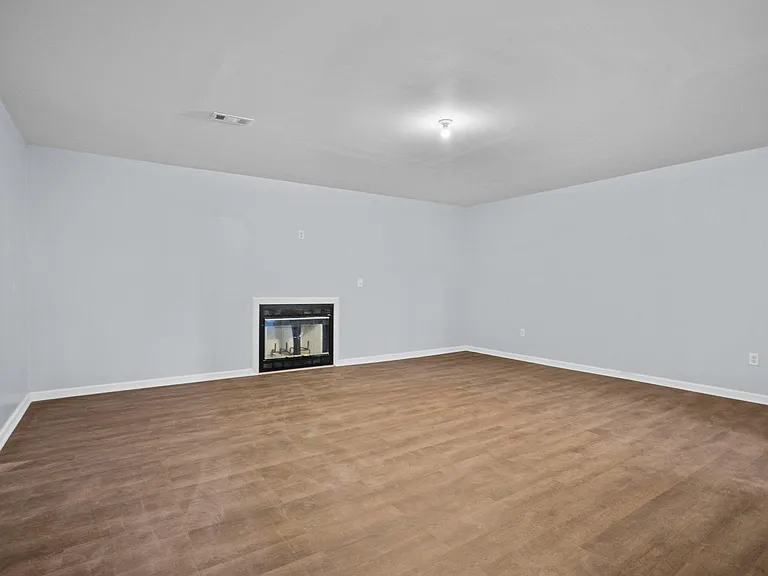 6818 Salem Quarter Rd — Photo 30
