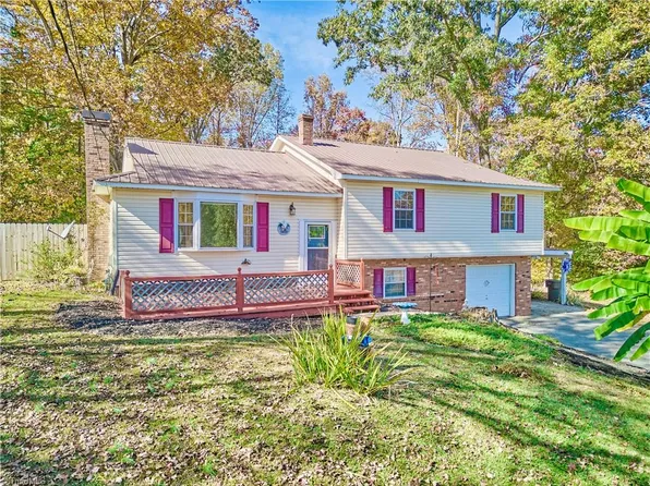 1101 Windover Rd, Randleman, NC 27317