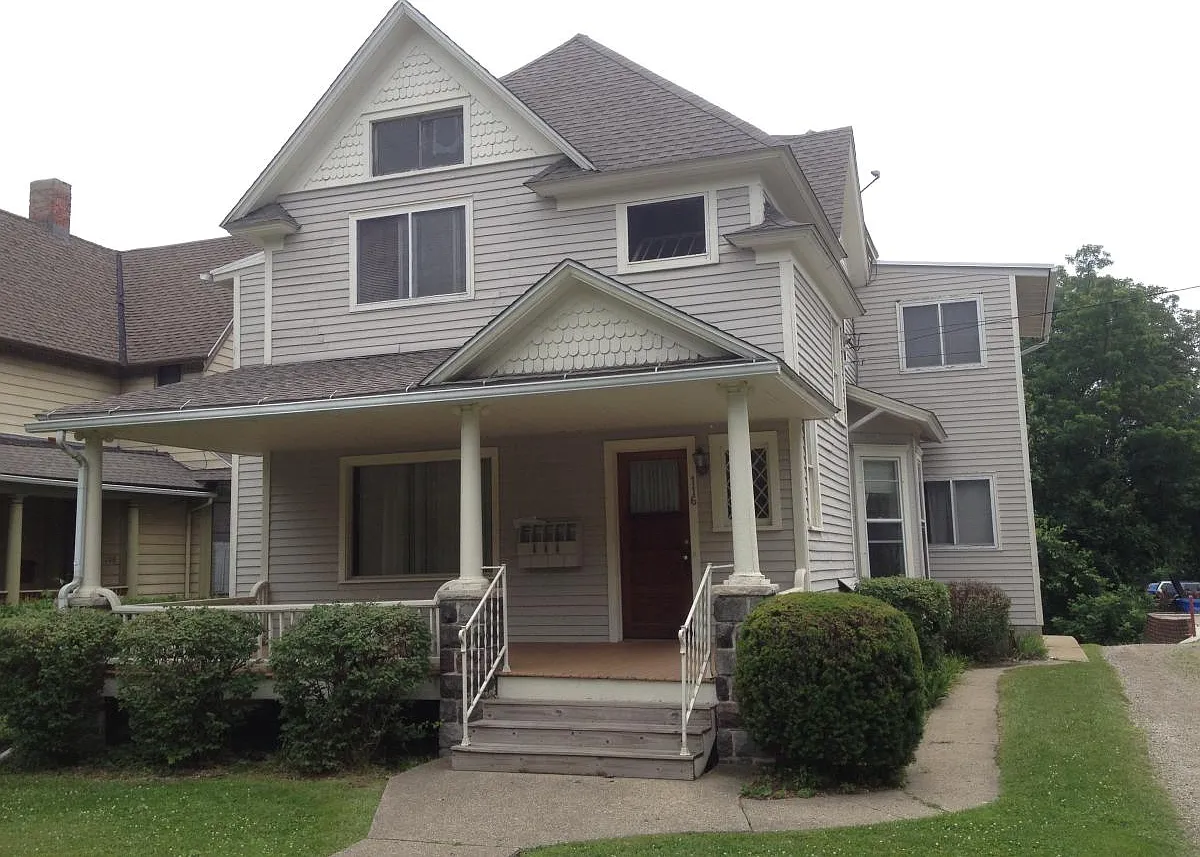 1 bed, 400 sqft, $790 — Photo 1