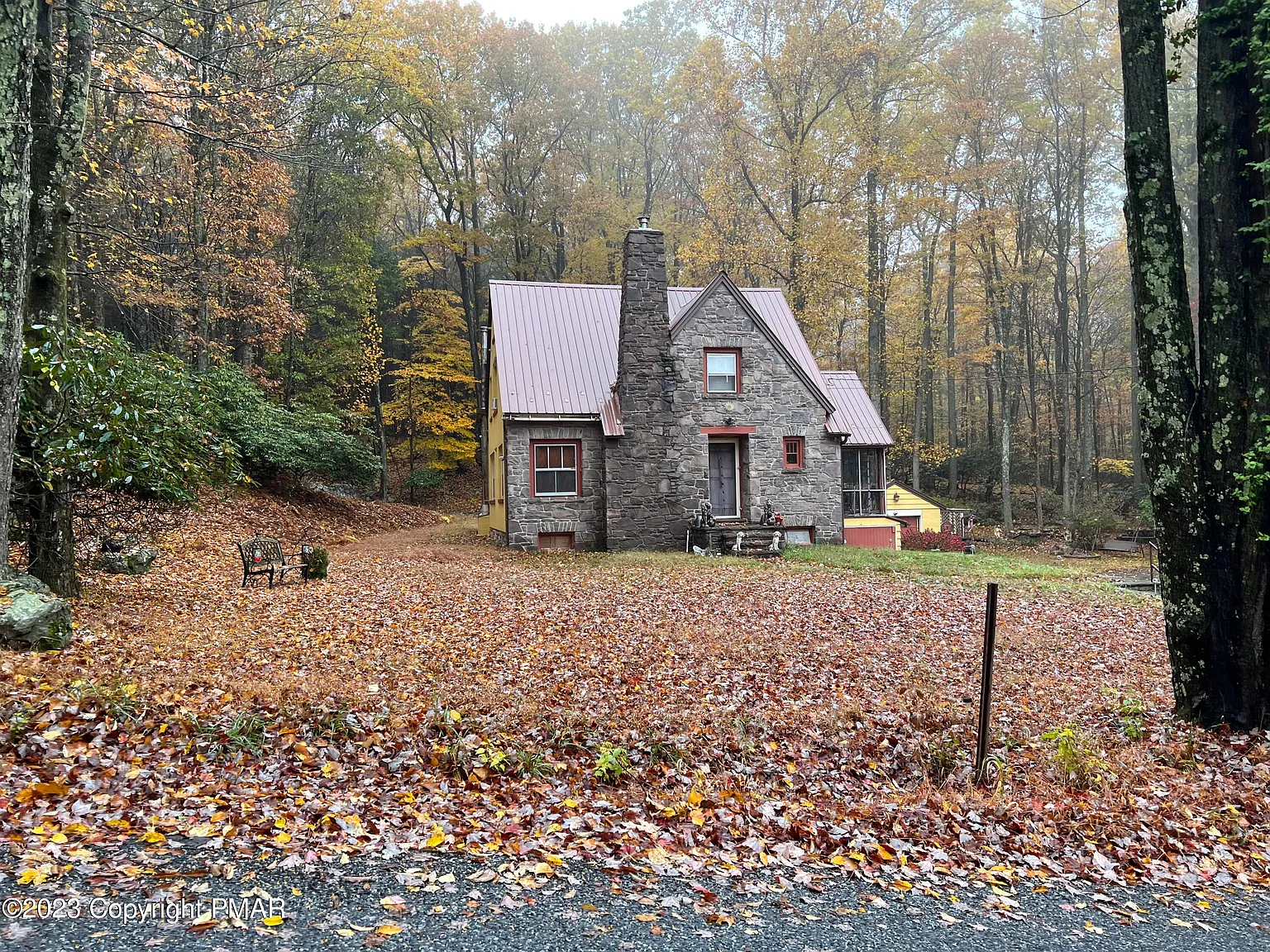 509 Golf Dr photo 1