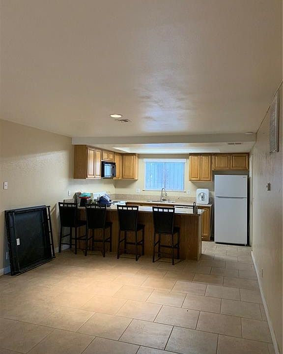 1st image of 4744 W Twain Ave APT B