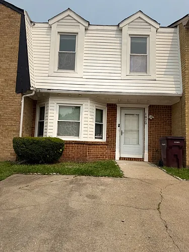 1829 Candlelight Dr #1829 Photo 1