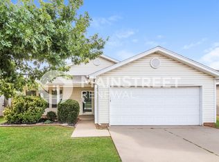 1105 Edinburg Dr, Yukon, OK 73099