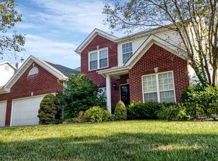 2423 Pro Tour Dr, Belleville, IL 62220