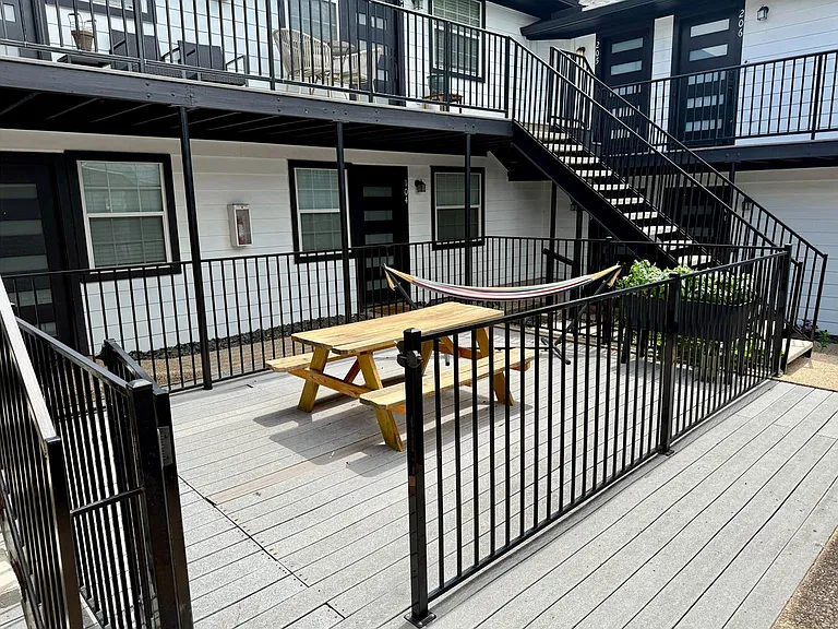 700 Nelray Blvd #1 — Photo 5