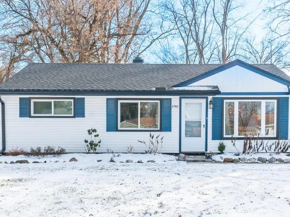 2742 Genes Dr, Auburn Hills, MI 48326