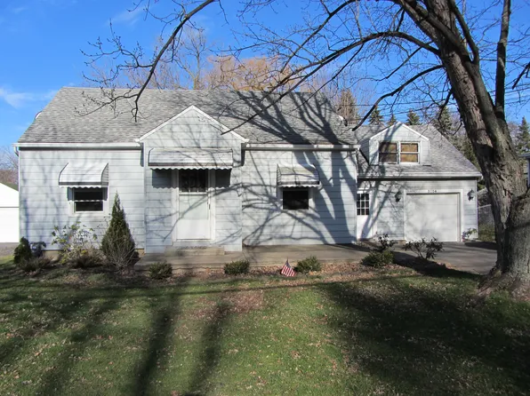 5054 Armor Duells Rd, Orchard Park, NY 14127
