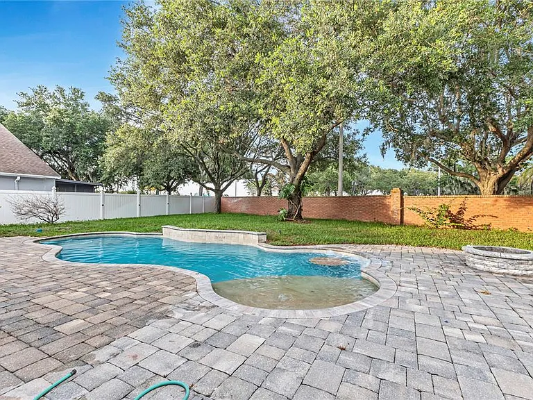 2031 Wintermere Pointe Dr — Photo 23