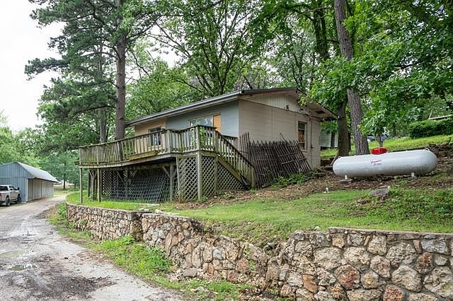 2nd image of 628 Morrow Dr