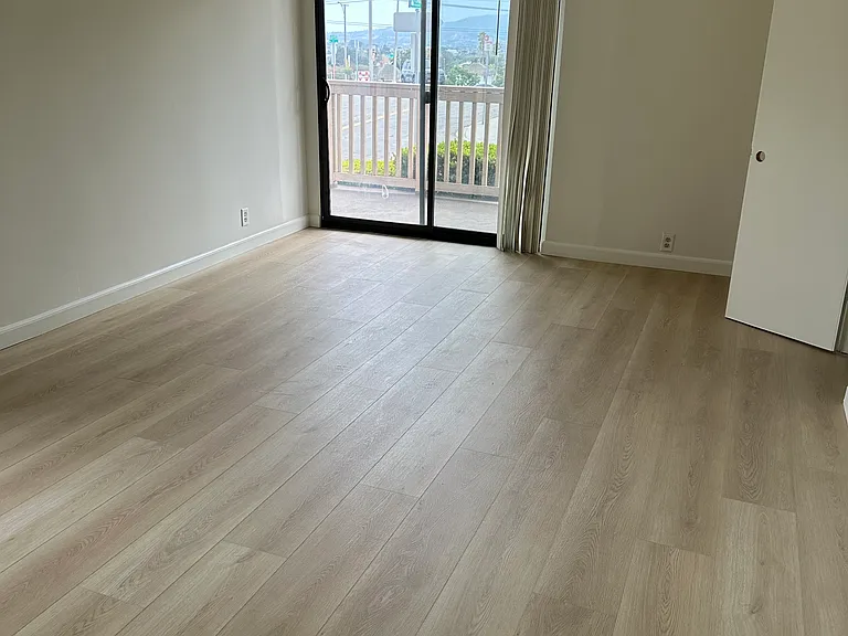 1823 Armour Ln #1 — Photo 3