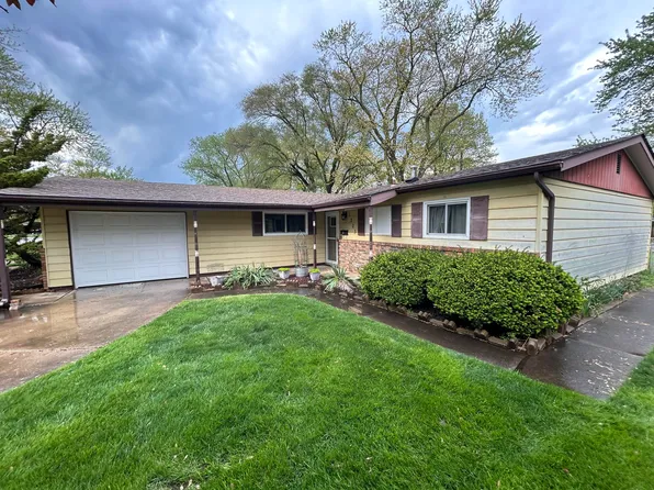 1203 N Oakwood St, Griffith, IN 46319