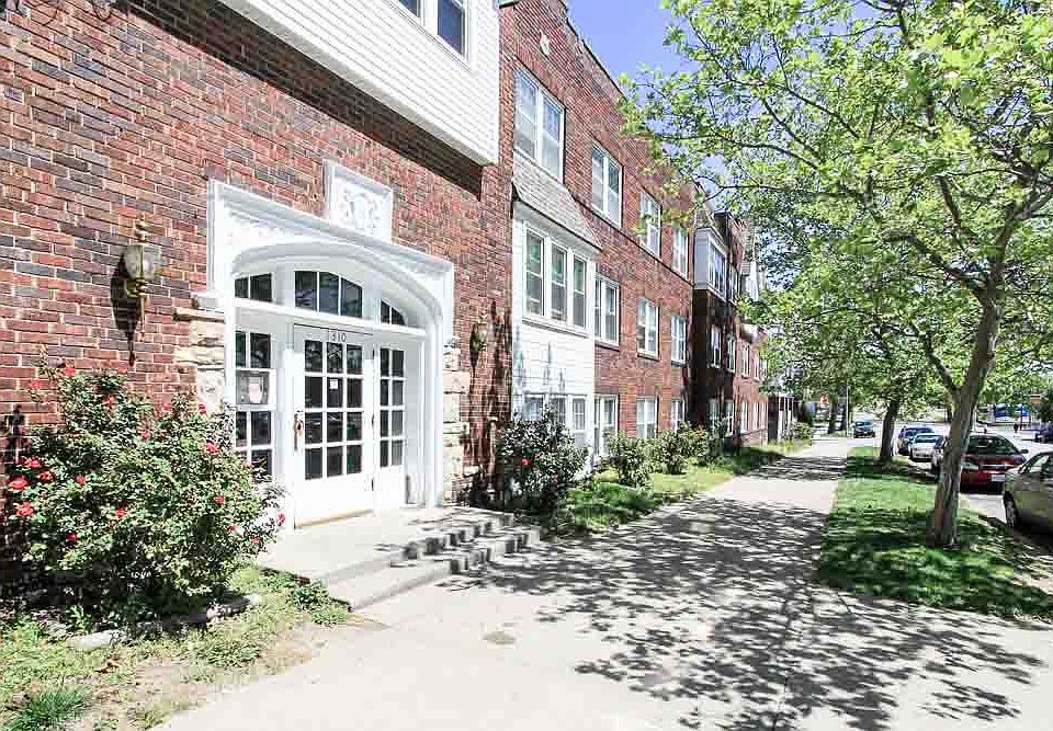 1st image of 1310 Admiral Blvd #203