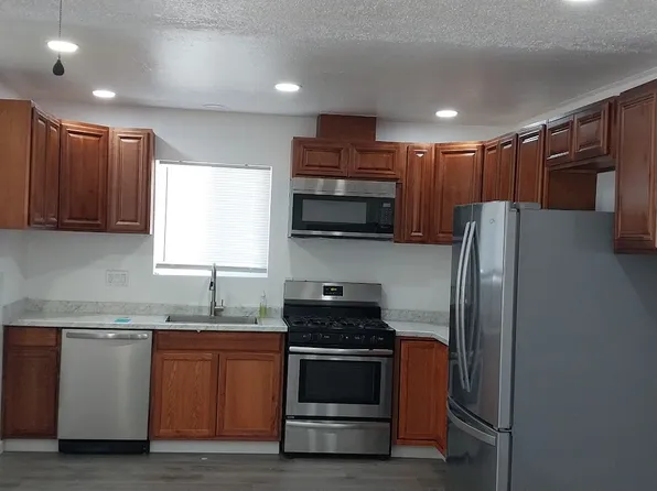 318 Taylor St, Fairfield, CA 94533