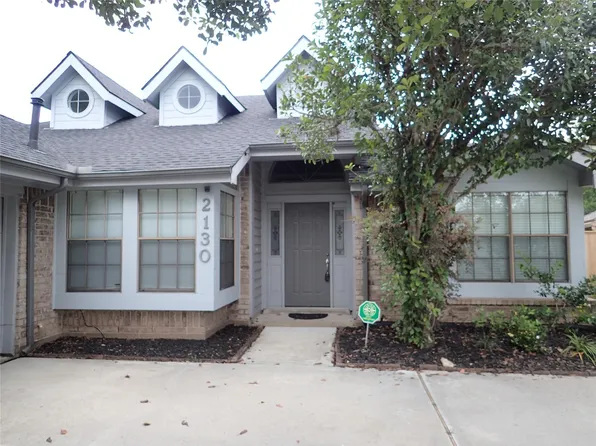 2130 Greencove Ln, Sugar Land, TX 77479