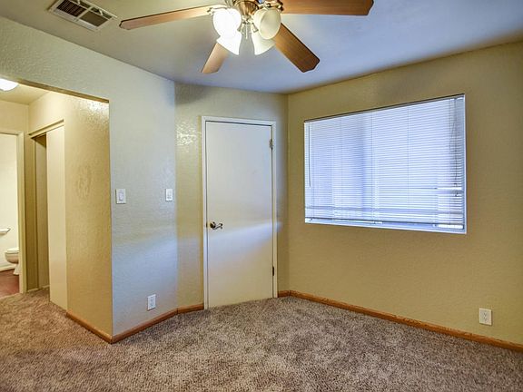 bedroom 2-pic 2