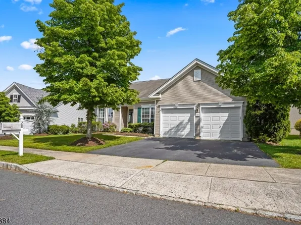 28 Everett Dr, Mansfield Twp., NJ 08022
