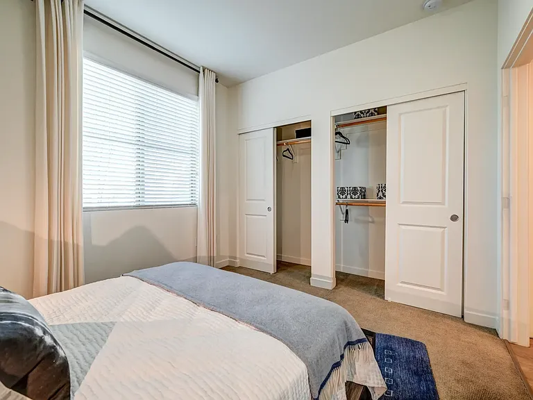 Castile Apartments — Photo 30