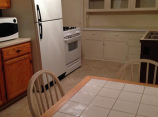 304 1/2 W Illinois Ave, Morris, IL 60450