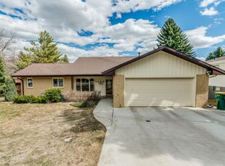1129 Pioneer Dr, Bismarck, ND 58501