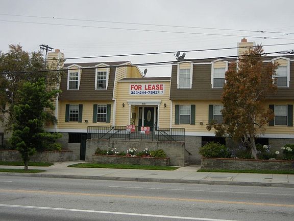 2nd image of 1611 S Bundy Dr