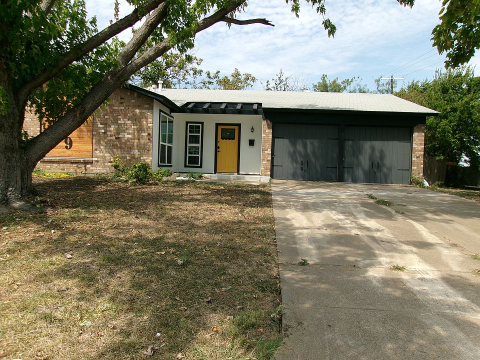 1st image of 1209 NE 20th St