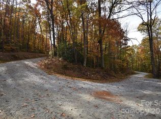 2 Bradley Mountain Ln, Hendersonville, NC 28792