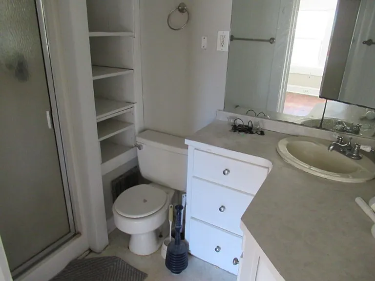 1404 Maple St — Photo 14