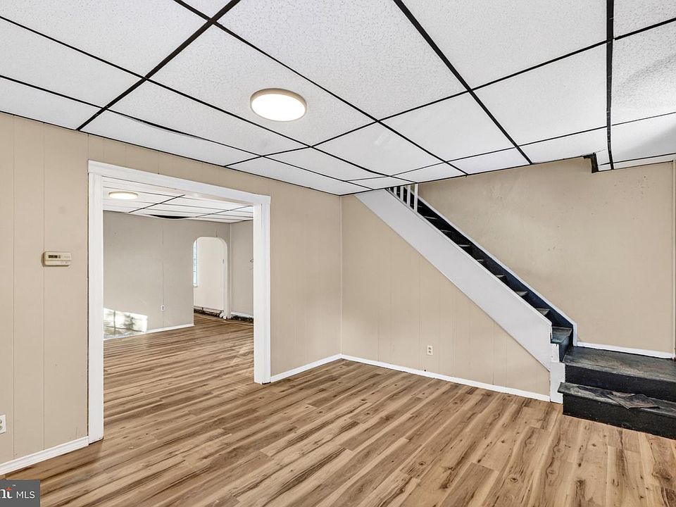 1st image of 136 Denny Ave
