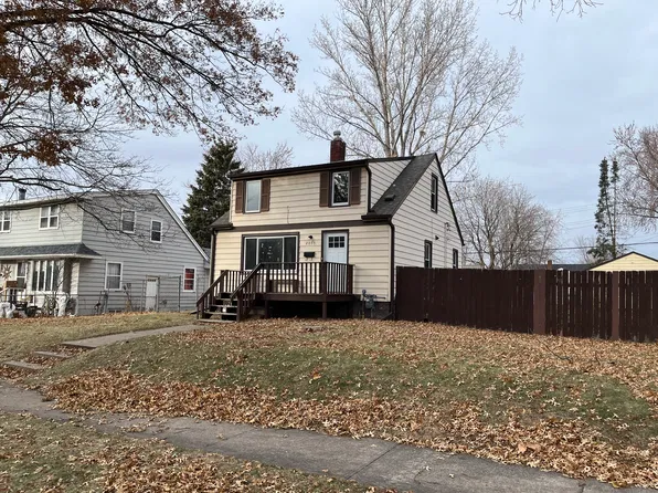 2035 4th St E, Saint Paul, MN 55119