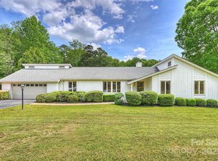 8501 Raintree Ln, Charlotte, NC 28277