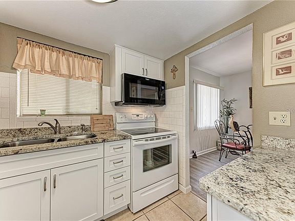 2nd image of 2313 Canal Dr #F2
