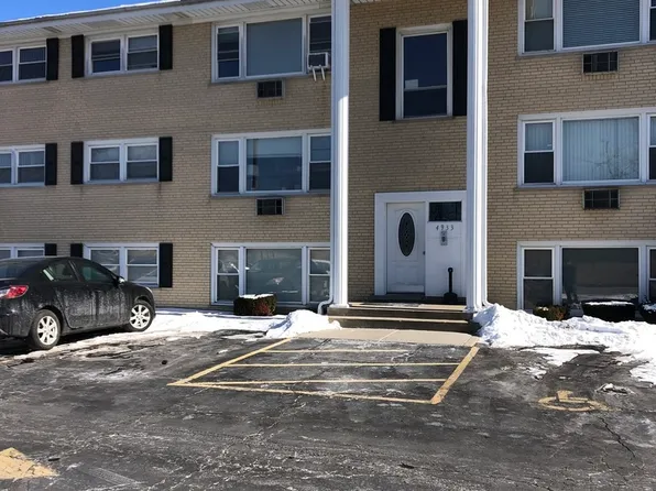 4933 N East River Rd Unit 1A, Harwood Heights, IL 60706