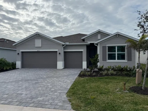 8535 Saint Kitts Cir, Englewood, FL 34224