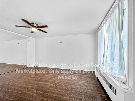 3rd image of 5802 Addison St