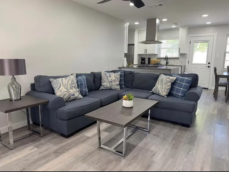 507 Parker Cir — Photo 1