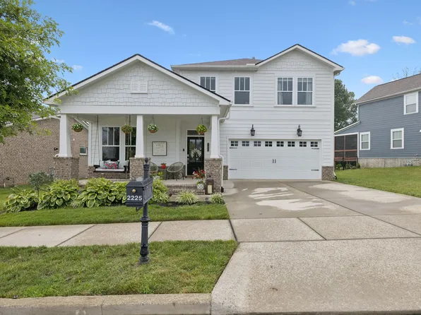 2225 Maytown Cir, Thompsons Station, TN 37179