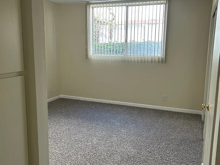 18550 Prairie St. — Photo 16