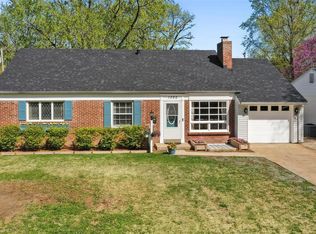 1390 Burning Tree Dr, Florissant, MO 63033