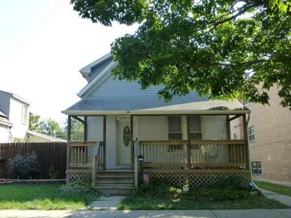 12251 Maple Ave, Blue Island, IL 60406