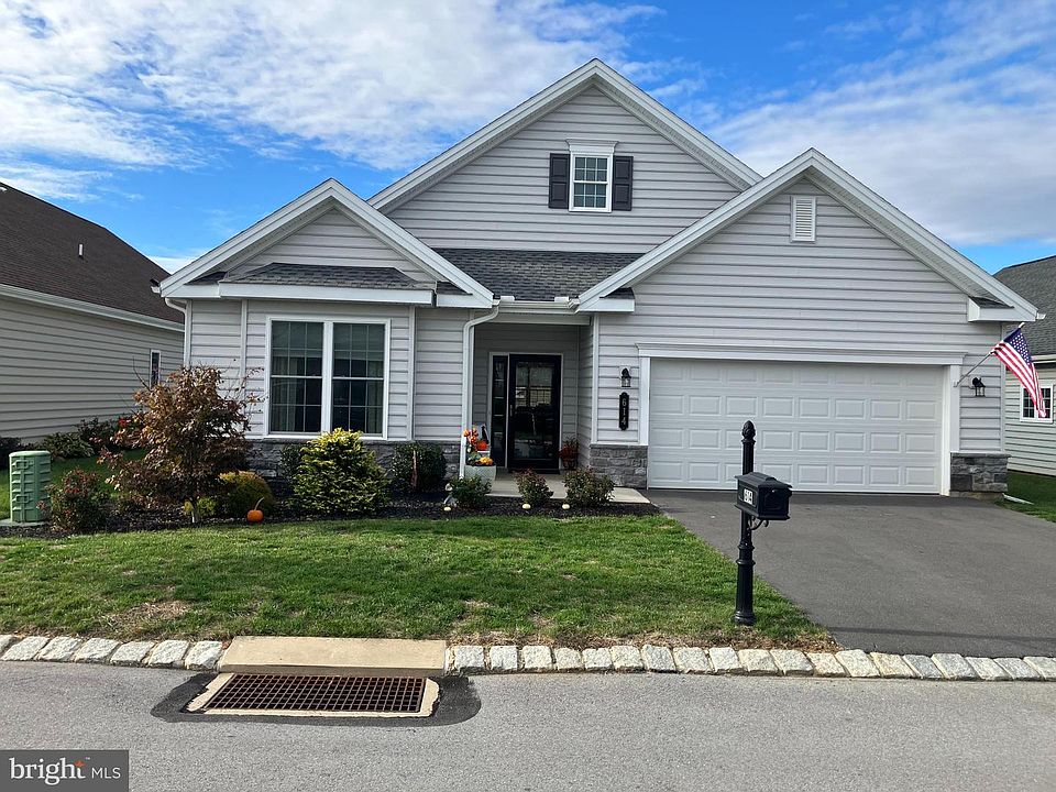 1st image of 614 Republic Way