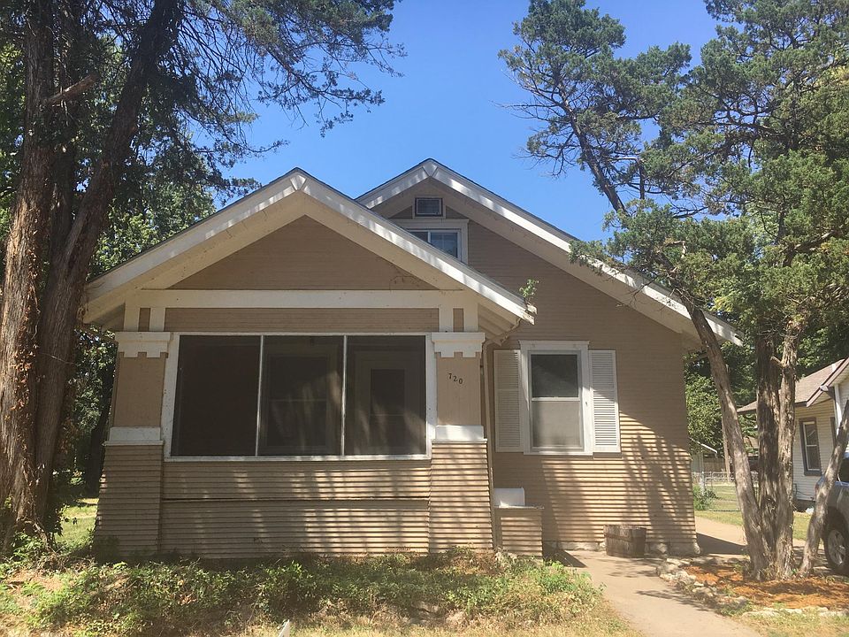 2nd image of 720 Laramie St