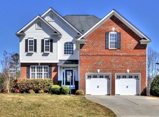 119 Rushing Water Ln, Troutman, NC 28166