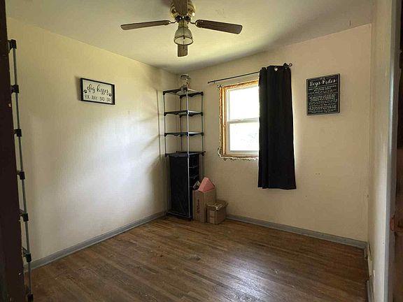 5th image of 713 5th Ave