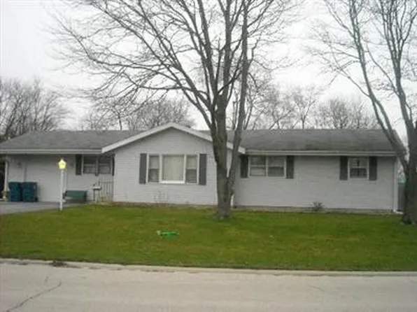 548 Ivy Ln, Bradley, IL 60915