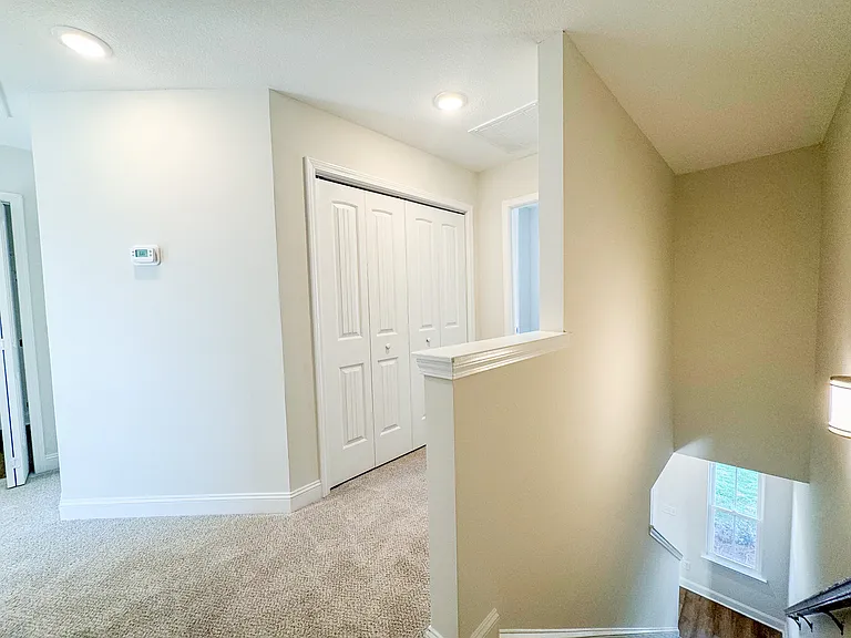 Heritage Pointe Townhomes — Photo 11