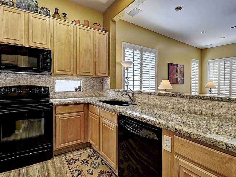 20458 N 78th Way — Photo 8