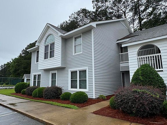 3rd image of 126 W Victoria Court #D