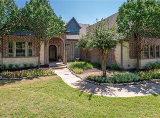 408 Crested Ridge Ln, Fort Worth, TX 76108