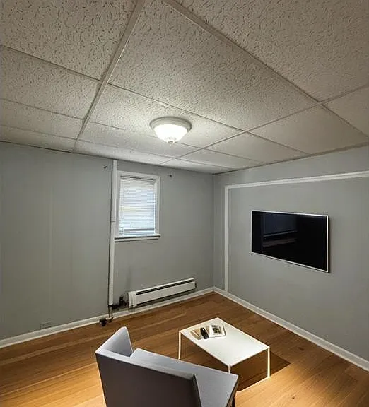 240 Dixon Ave — Photo 6